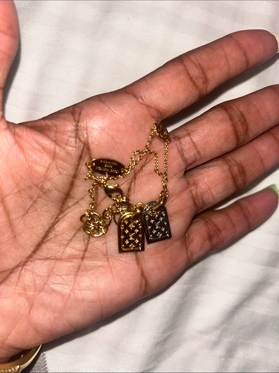 Louis Vuitton Jewelry - LV Double sided TABLET dual color bracelet 👀🔥🥳🥳❌❌